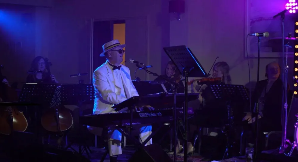 ELTON JOHN tribute (United Kingdom), photo 3