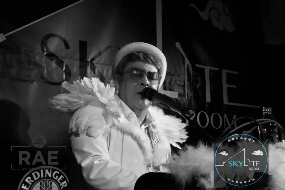ELTON JOHN tribute (United Kingdom), photo 2